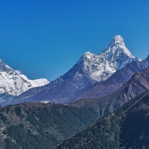 First view of Everest and spectacular view of Ama Dablam