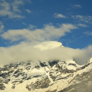 Deo Tibba peeking out of the clouds