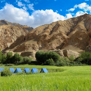 With pretty campsites at the intersection of arid mountains and lush greenery