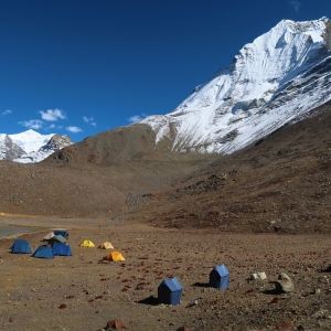 Vasuki Tal, Base camo of Mt.Satopanth at 4900m. Vasuki Parbat in the background